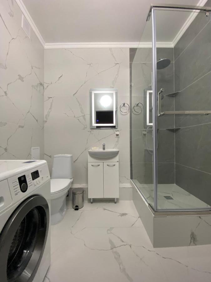 Apartment in the city centre Astana Exterior foto