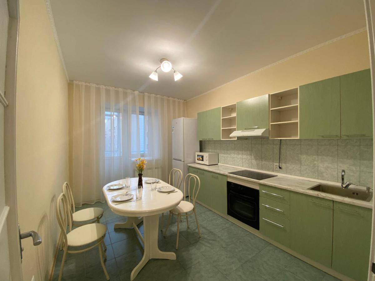 Apartment in the city centre Astana Exterior foto