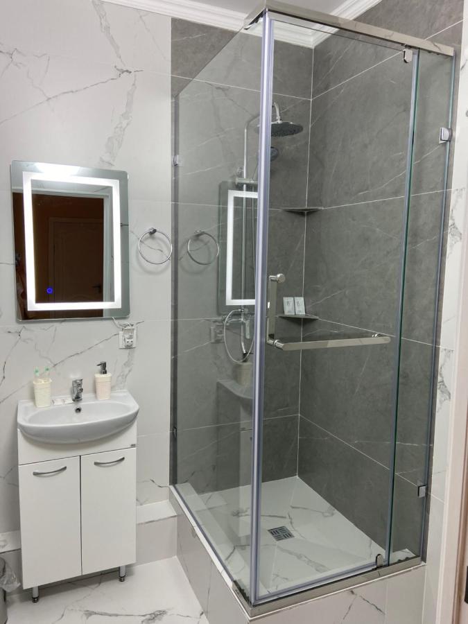 Apartment in the city centre Astana Exterior foto